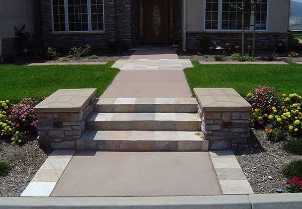 Front Entry PathwayContractor near Rancho Peñasquitos